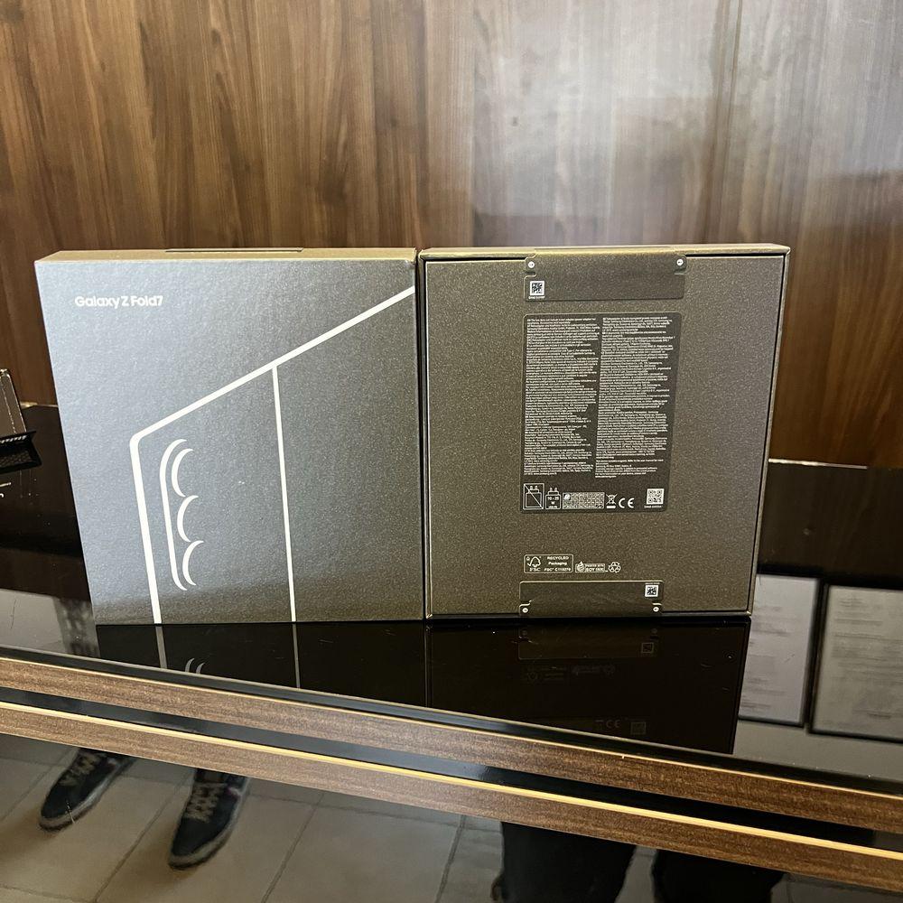 Samsung Galaxy Z Fold 7 5G 256GB + 12GB RAM Jetblack Нов! 2г Гаранция!