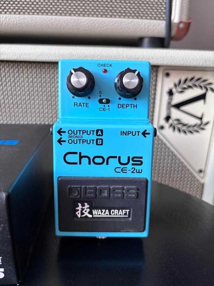 Boss CE-2W Chorus (Japan) – CE-2 / CE-1 Vintage Analog Sound