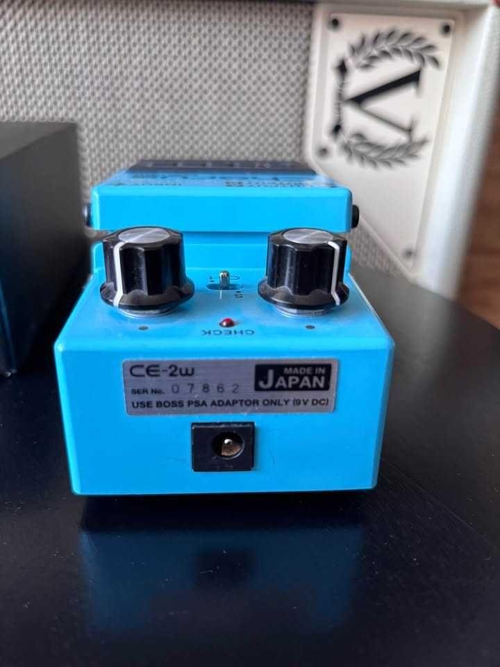 Boss CE-2W Chorus (Japan) – CE-2 / CE-1 Vintage Analog Sound