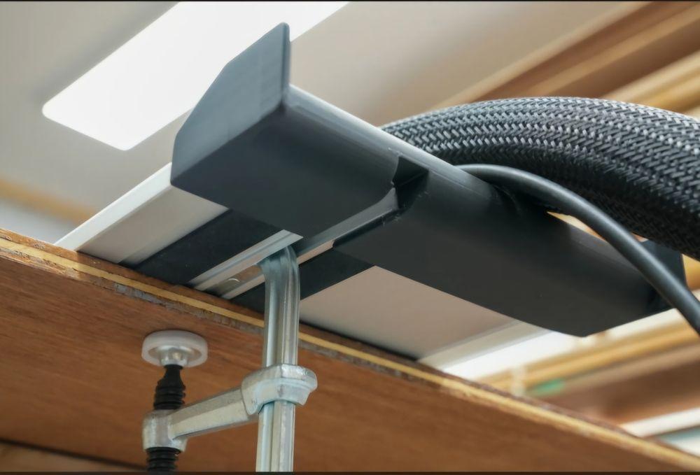 Festool и Makita – Предпазител за шина с отвор за скоба
