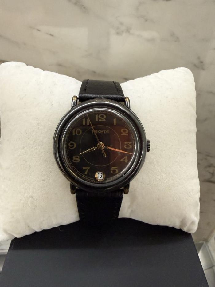Механичен съветски часовник Ракета , Raketa