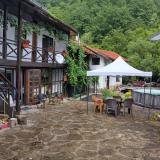 Планинска среща,до 17 гости,до Троян — снимка 1