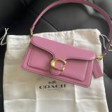 Оригинална чанта Coach Tabby 20 fuscia — снимка 2