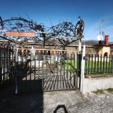 Продава многостайна къща 70 м2 с 2 парцела 330 м2 в Аспровалта, Гърция — снимка 3